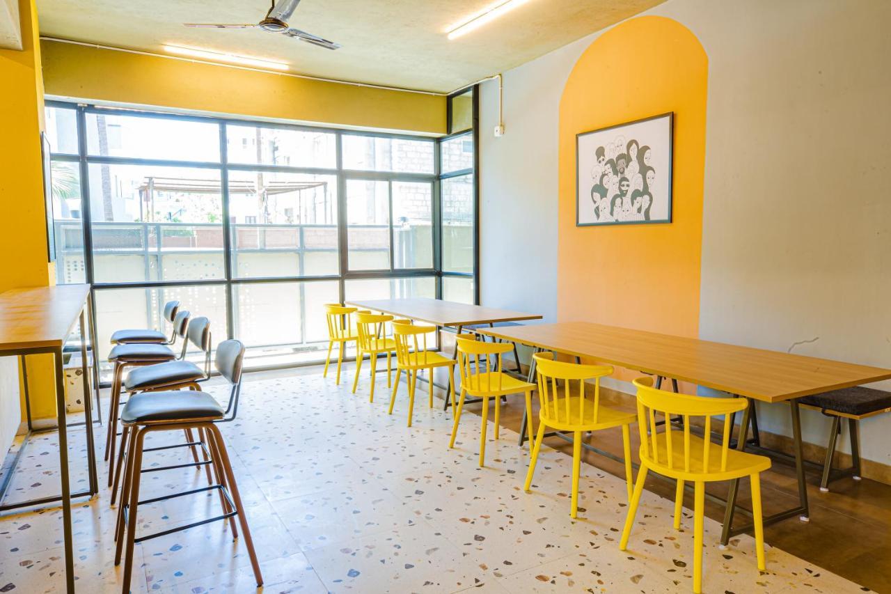 Covie Bannergatta 185 Hostel Bangalore Buitenkant foto
